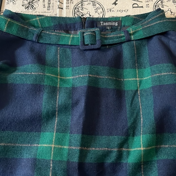 Wool Plaid Skirt - Picture 3 of 3